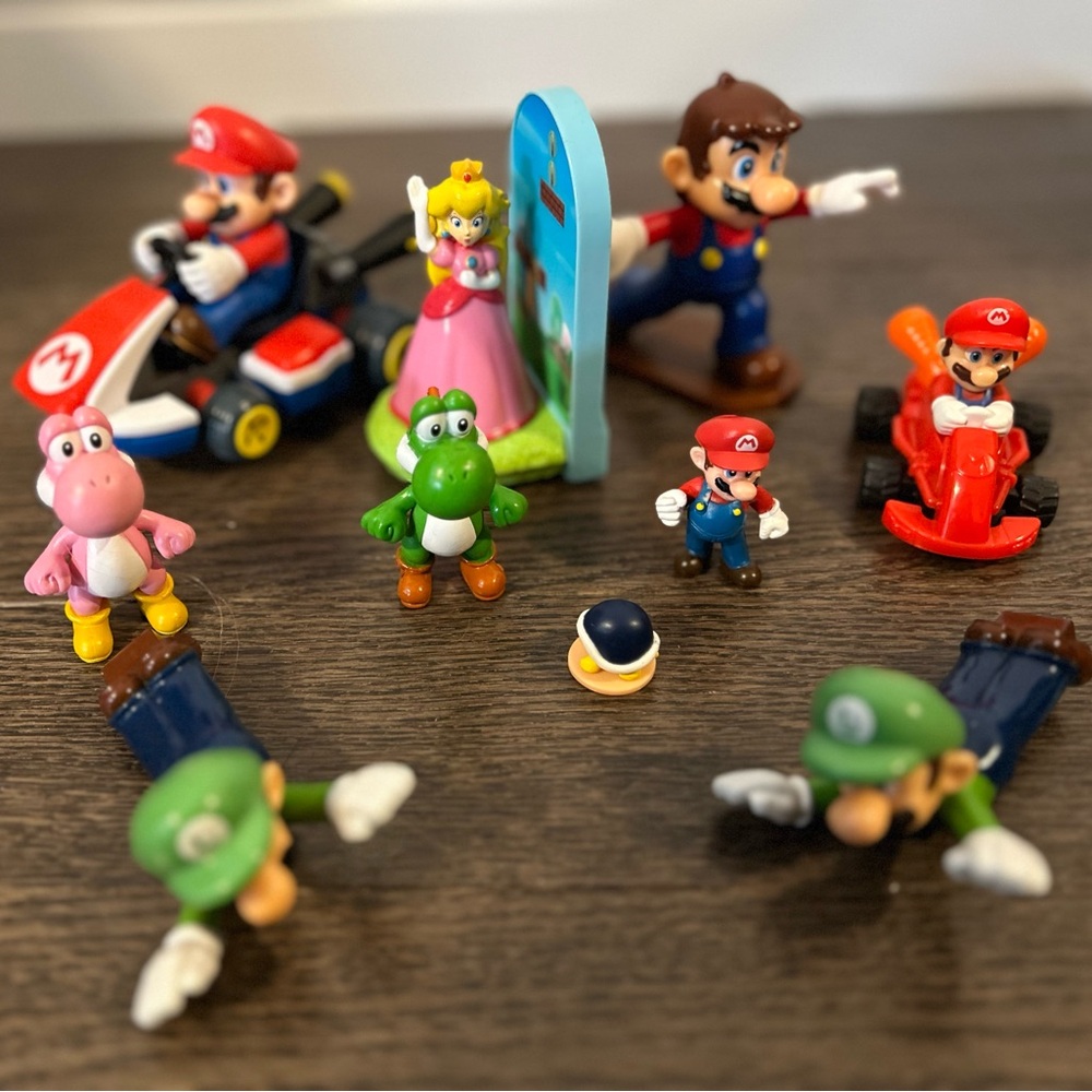 Super Mario Action Figure mix